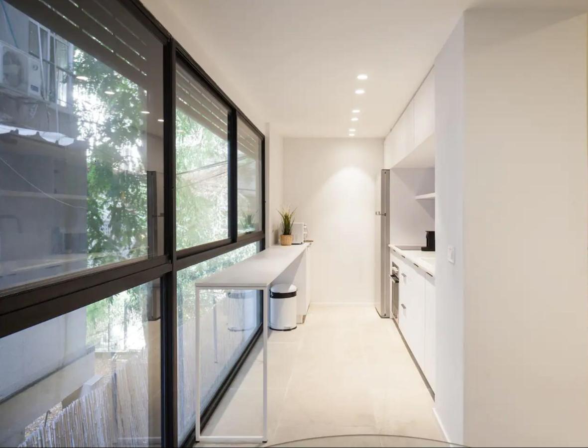 Renovated Large 3Rm Apartment 5 Min From The Beach Tel Aviv Exterior photo